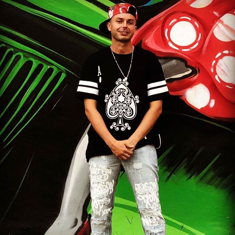 Meet your Posher, Ross